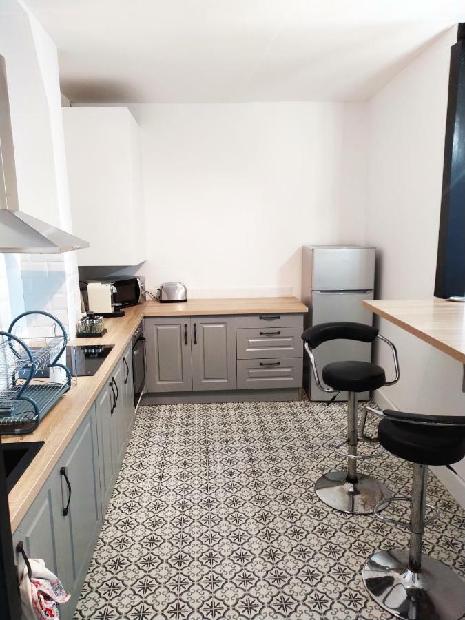 Appartement Place De La Mairie Μπεζιέ Εξωτερικό φωτογραφία